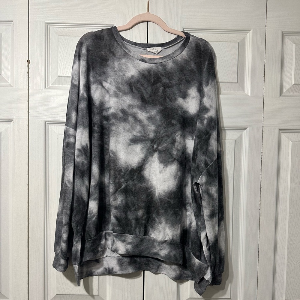 Monochrome Tie-Dye Shirt
